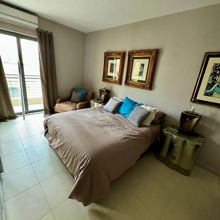 Aron Seaviews Apartment Слима Экстерьер фото