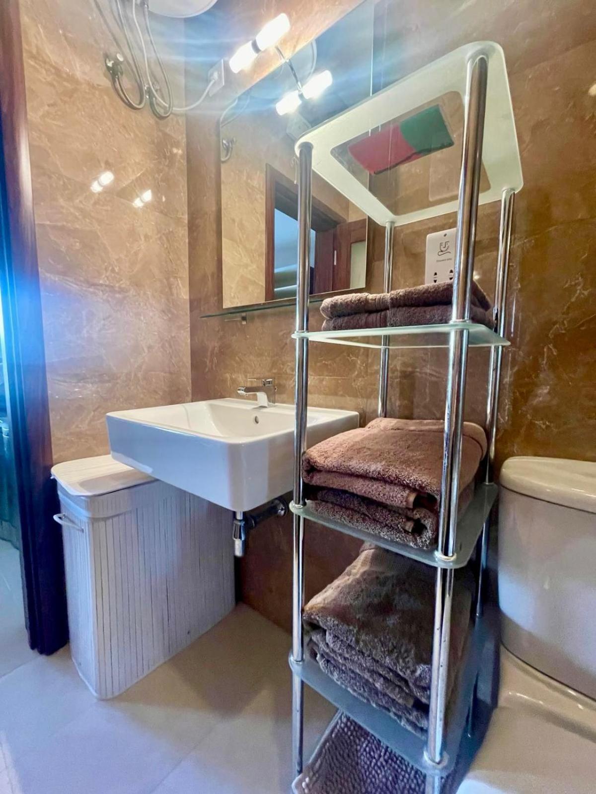 Aron Seaviews Apartment Слима Экстерьер фото